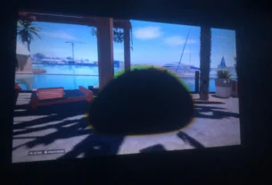 O projetor liga com pontos pretos